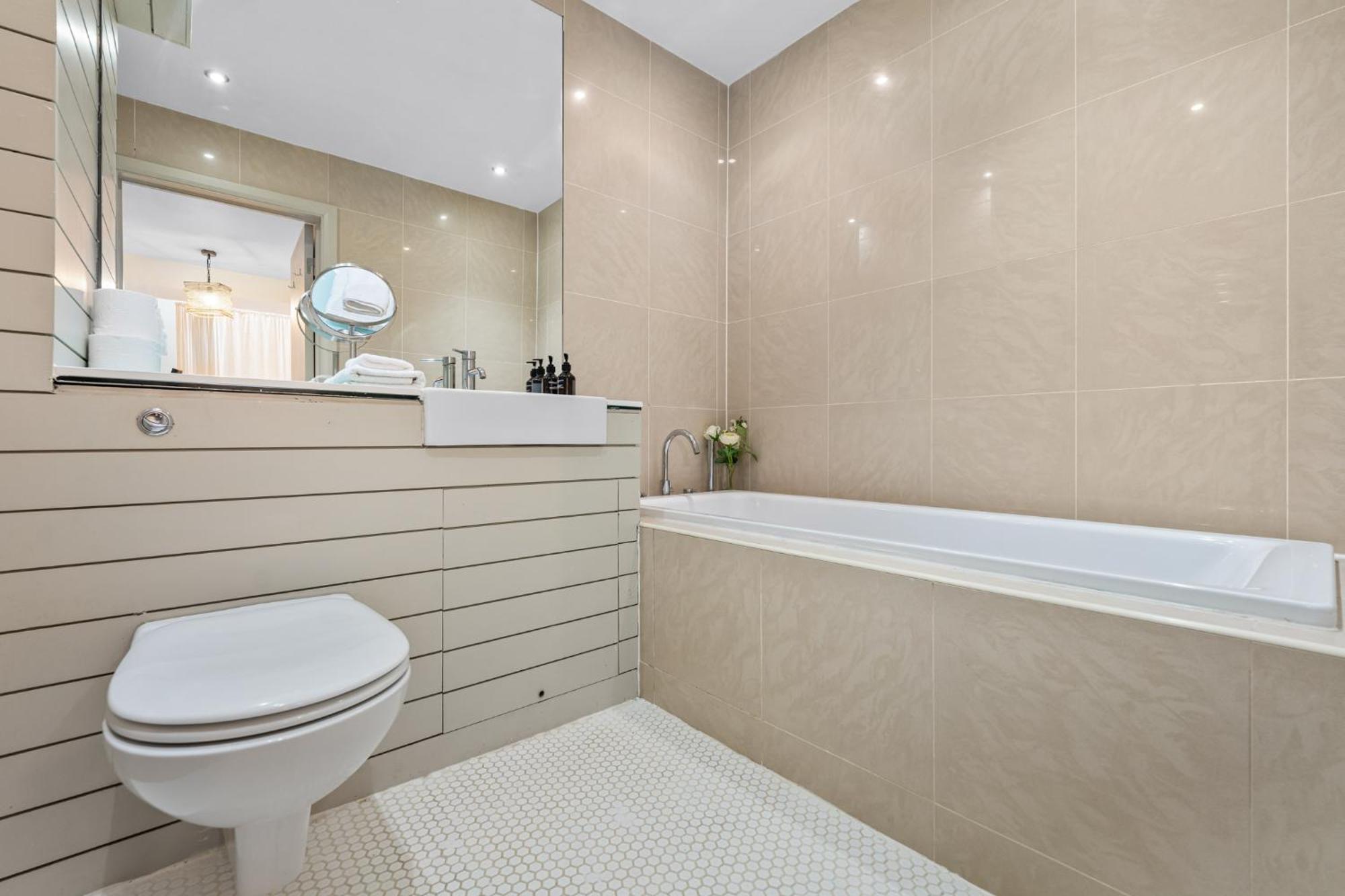 Sophia Gardens Apartment คาร์ดิฟฟ์ ภายนอก รูปภาพ